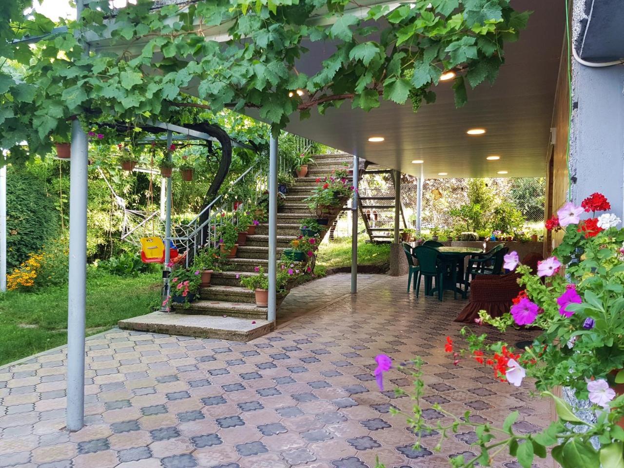Hotel Valiko House In Telavi Exterior foto